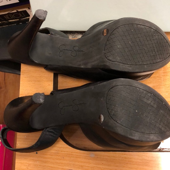 Jessica Simpson Heels - Picture 3 of 4